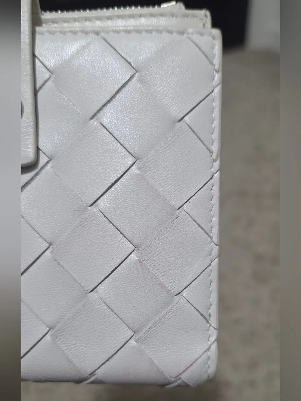 Authentic Bottega Veneta Intrecciato White Leather Bi-Fold Wallet